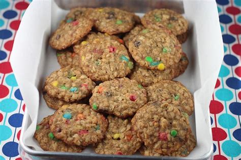 Ree tops her christmas cake cookies with green frosting and. Monster Cookies (Pioneer Woman recipe) | Cookie recipes pioneer woman, Monster cookies recipe ...