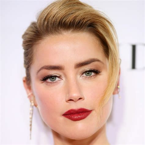 The 33 Coolest Party Makeup Looks To Try This Holiday Season Amber Heard Makeup Chevron