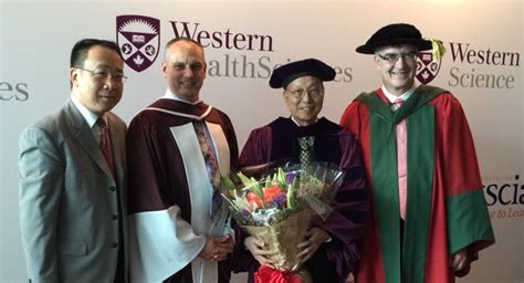 Internationally Renowned Social Science Alumni Receives Honorary