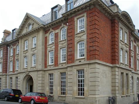 **international students sponsored under tier 4, who are subject to restrictions on the number of hours they can work each week for immigration. Ruskin College (Oxford, United Kingdom) - apply, prices ...