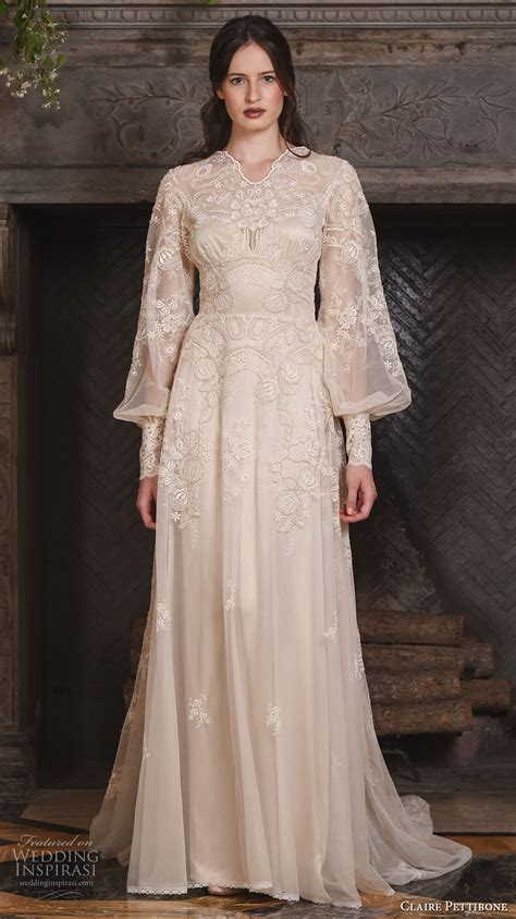 Claire Pettibone Fall 2017 Bridal Long Bishop Sleeves Small V Neck Full