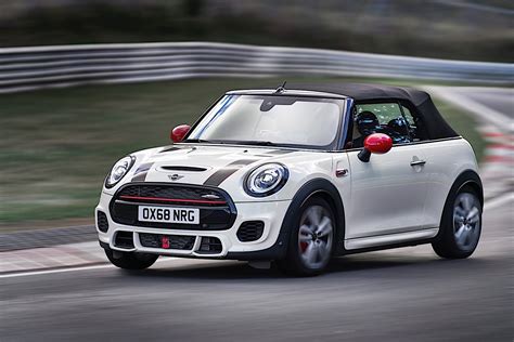 Check out the john cooper works lineup, including the hardtop 2 door, countryman, convertible & clubman. MINI John Cooper Works Comes Back as Euro 6d-TEMP ...