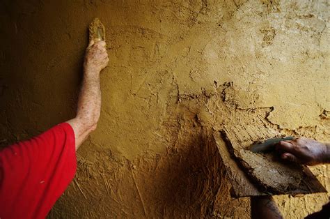 Clay Plaster How To Make And Apply Base Coat Plaster The Year Of Mud
