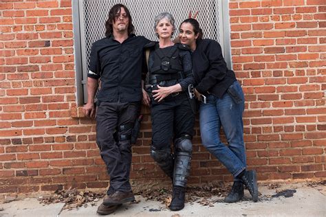 Behind The Scenes Photos From The Walking Dead Season 8