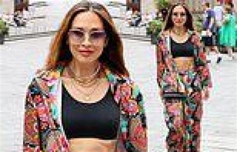 Myleene Klass Shows Off Her Toned Abs In A Chic Ensemble As She Leaves