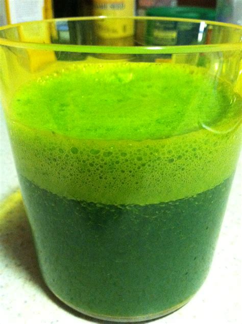 juice spinach kale apple cucumber gout uric acid symptoms remedies drink joints crystalization remove