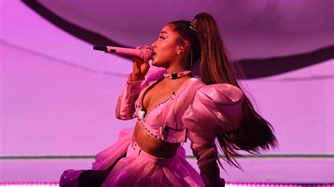 Ariana Grande Sexuality Ariana Grande Performed It With Kygo In A Surprise Appearance At