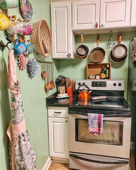 This is the place where all activities take place during the day. Pin by Yonnie Smith on Stylish Kitchens - The Vintage/Eclectic Look in 2020 | Bohemian kitchen ...