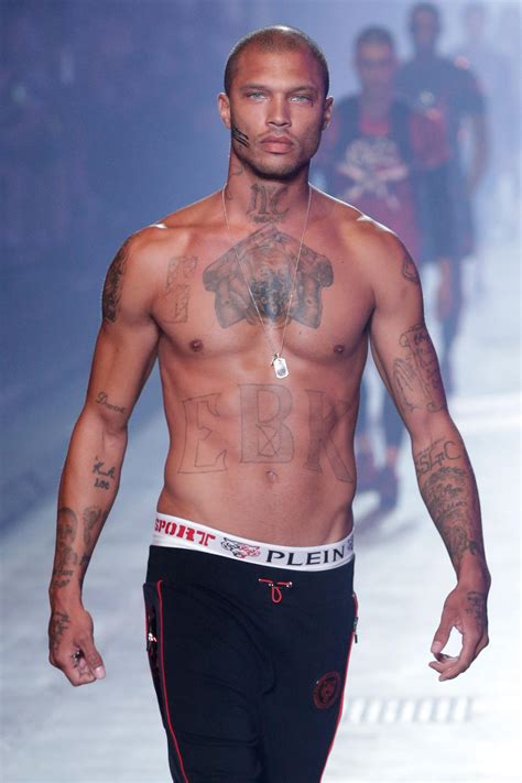 All Eyes Are On ‘hot Convict Jeremy Meeks At Milan Fashion Week