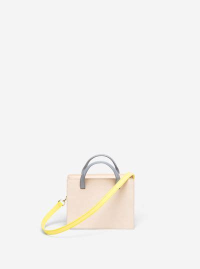 Well Made Great Looking Bags For Under 500 Minimalist Bag