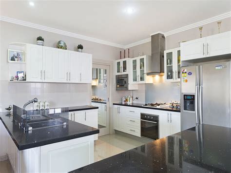 Good to stay ∙ good to go ∙ good for you good kitchen + market coming soon! GOOD KITCHEN&BATHROOM - Home