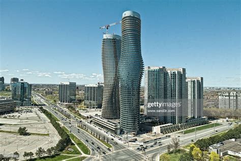 Mississauga Downtown High-Res Stock Photo - Getty Images