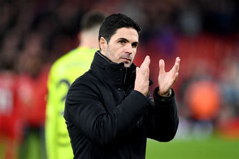 Arsenal Favourite Now A Shadow Of Himself Arteta Must Drop Him After