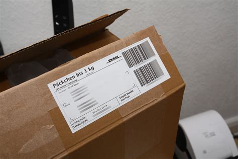 Der kunde muss dann nur noch das paket mit der paketmarke frankieren und bei einer postfiliale. Paketmarke Drucken : Post online frankieren - rund um die ...