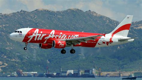 Air asia is developing on a huge scale since last year, subsequently, the need for pilots is expanding. AirAsia : le pilote français était aux commandes | CNEWS