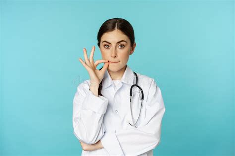 Patient Doctor Privilegeyoung Woman Healthcare Worker Showing Mouth Seal Zipper Gesture