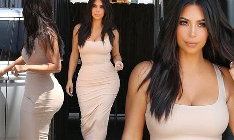 Kim Kardashian Showcases Her Amazing Hourglass Figure And Famous