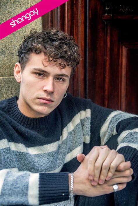 Arón piper is a spanish famed star who gained huge fame through played the breakthrough role as ander muñozin the netflix's teen crime and thriller series élite. Omar Ayuso y Arón Piper ('Élite'): "Es genial que las ...