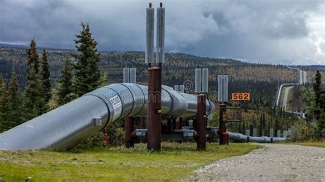 August 26 2016 Trans Alaska Pipeline Moves Crude Oil From Prudhoe Bay