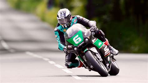 Isle Of Man Tt Dunlop Quickest In Four Classes On Monday Updated With Video Roadracing