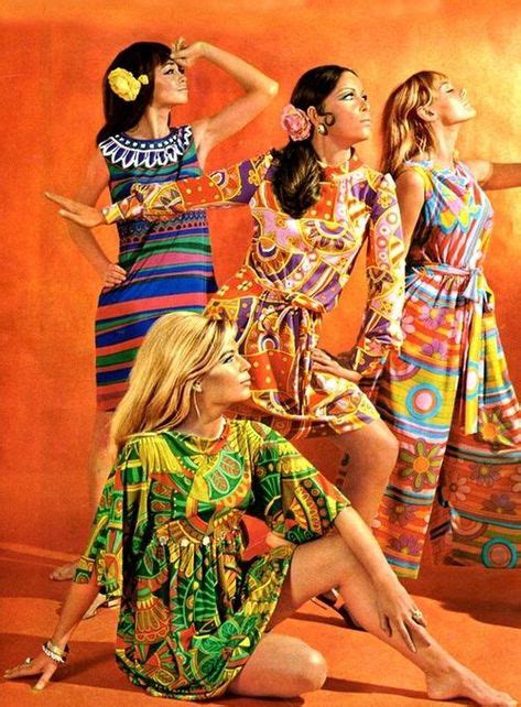 1960s Mod Fashion Style Color Photo Print Ad Models Magazine Mini