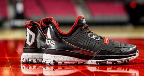 Own the court with our range of adidas damian lillard basketball shoes at adidas.com.ph. adidas D Lillard 1 - Damian Lillard's First Signature Shoe