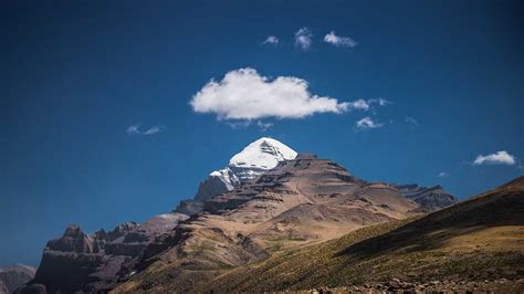Mount Kailash Helicopter Tour Kailash Tour By Helicopter Flight
