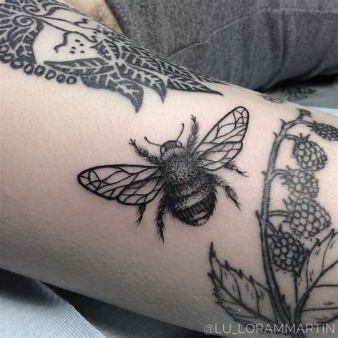 150 Beautiful Bee Tattoos Designs With Meanings 2022