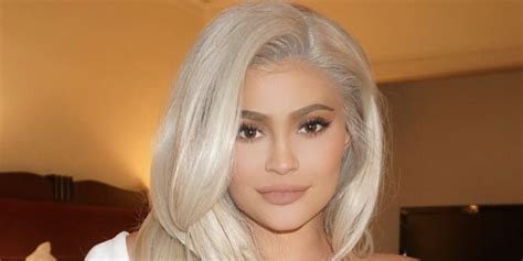 kylie jenner shows off platinum blonde hair in revealing snap