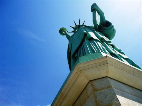 Plan to visit estatua da liberdade, brazil. Estátua da Liberdade - Loja HAVAN - Barra Velha | Santa ...