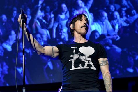 Red Hot Chili Peppers First Tasmania Show Halted After Tech Blunder