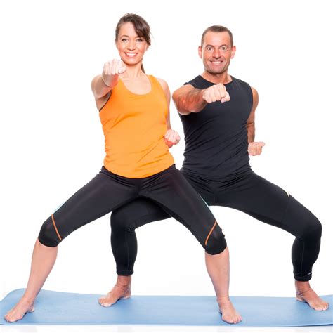 No recomendamos que practiques bodycombat durante el embarazo. Les Mills Body Combat Launch | TAPinto