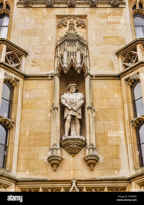 Statue Of Henry Viii On The Facade Of Kings College Cambridge