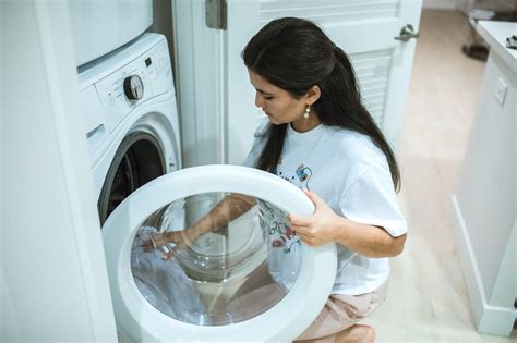 Hoe U De Levensduur Van Uw Wasmachine Kunt Verlengen Met Eenvoudig Onderhoud Sopn