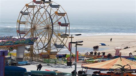 Santa Cruz Beach Boardwalk Closes Ferris Wheel After Nearly 60 Years Of
