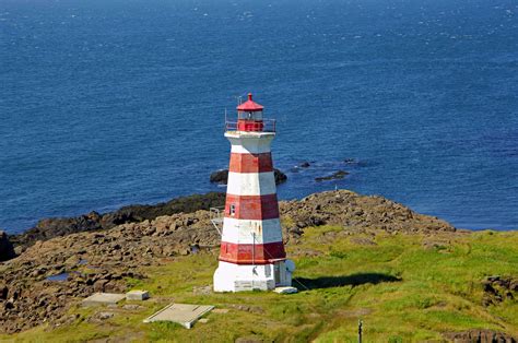 Brier Island Lighthouse In Westport Ns Canada Lighthouse Reviews