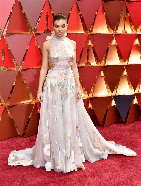 Hailee Steinfeld Oscars Red Carpet In Hollywood Part Ii