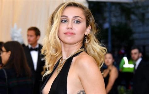 El desnudo sin censura de Miley Cyrus que todavía conmociona a sus fans