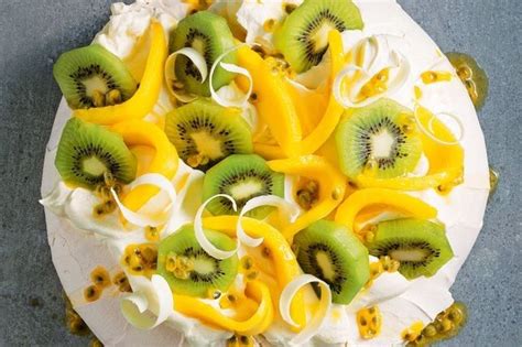 Christmas Desserts You Ll Only Find In Australia Pavlova Recipes Desserts