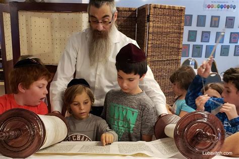 Minding The Mission Jewish Education Chabad Lubavitch World Headquarters