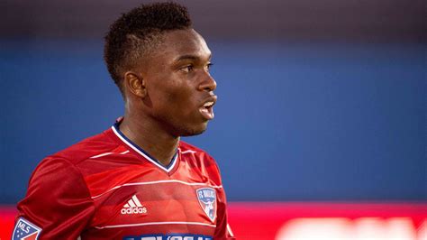 Report: Trabzonspor increases their offer for Fabian Castillo - Big D ...