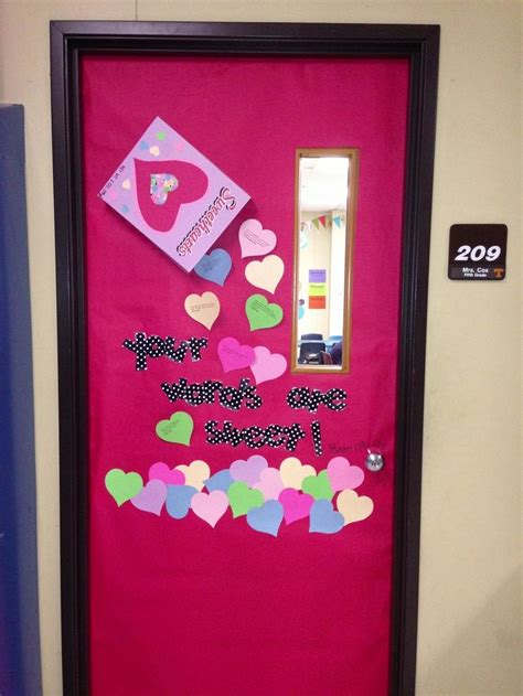 Valentines Day Doorbulletin Board Idea I Put Bulletin Boards