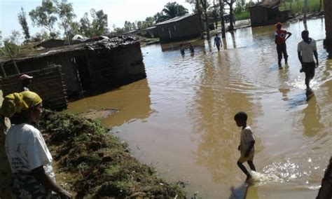 iom provides emergency assistance to victims of flash floods in burundi burundi reliefweb