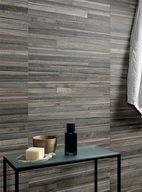 Porcellanato símil madera | Small bathroom trends, Bathroom trends, Tile trends 2020