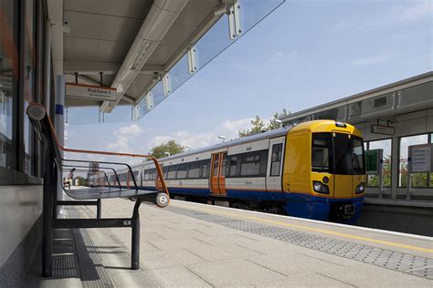 Arriva Rail London Limited Takes Over London Overground Concession