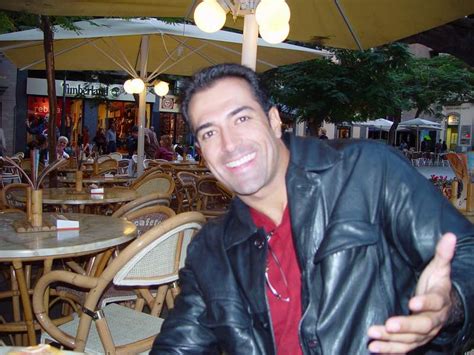 All this time it was owned by pablo martin of pablo martin actor, it was hosted by hawk host inc. Onixhotel: Pablo Martin