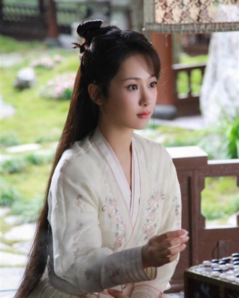 All The Fracturing Stars — Yang Zi As Jin Mi In Ashes Of Love 2018