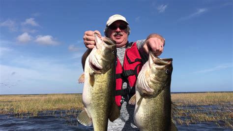 Lake Okeechobee Trophy Bass Fishing Charters In Florida Youtube