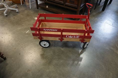 Red Wagon Big Valley Auction