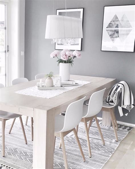 10 Brilliant Ideas Of All White Dining Rooms